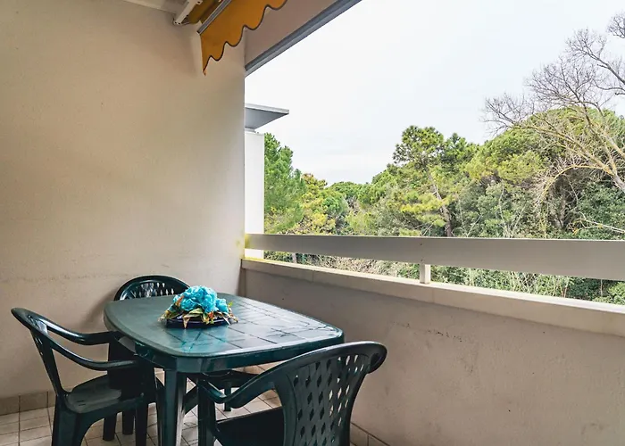 Comfortable Near The In Appartamento