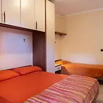 Comfortable Near The In Daire